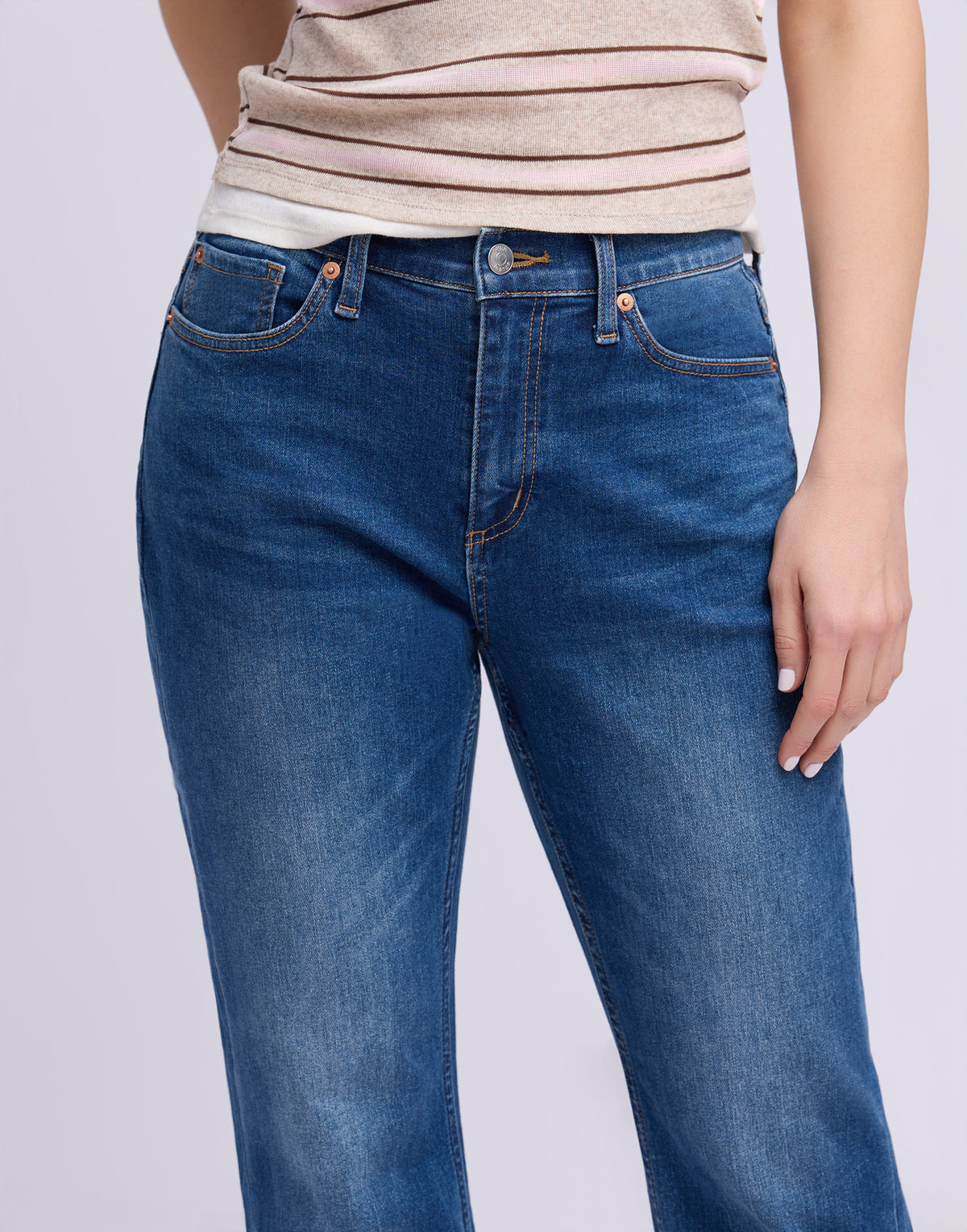 Alex Bootcut - Meryl - Yoga Jeans - side view