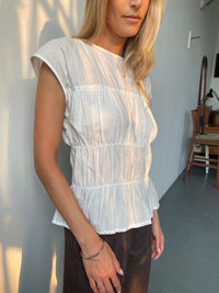 Relaxed Gathered Tee