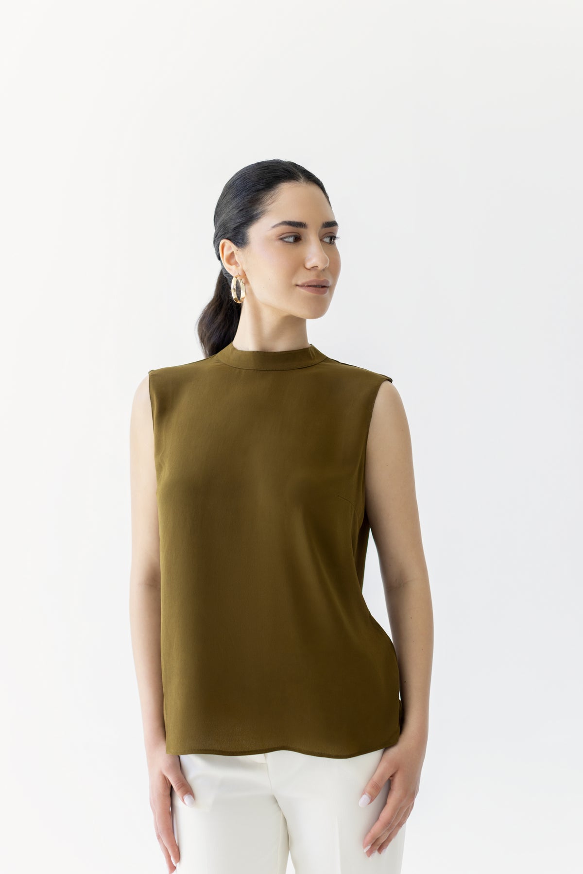 Mock Neck - Detachable Sleeves - Malli -  view