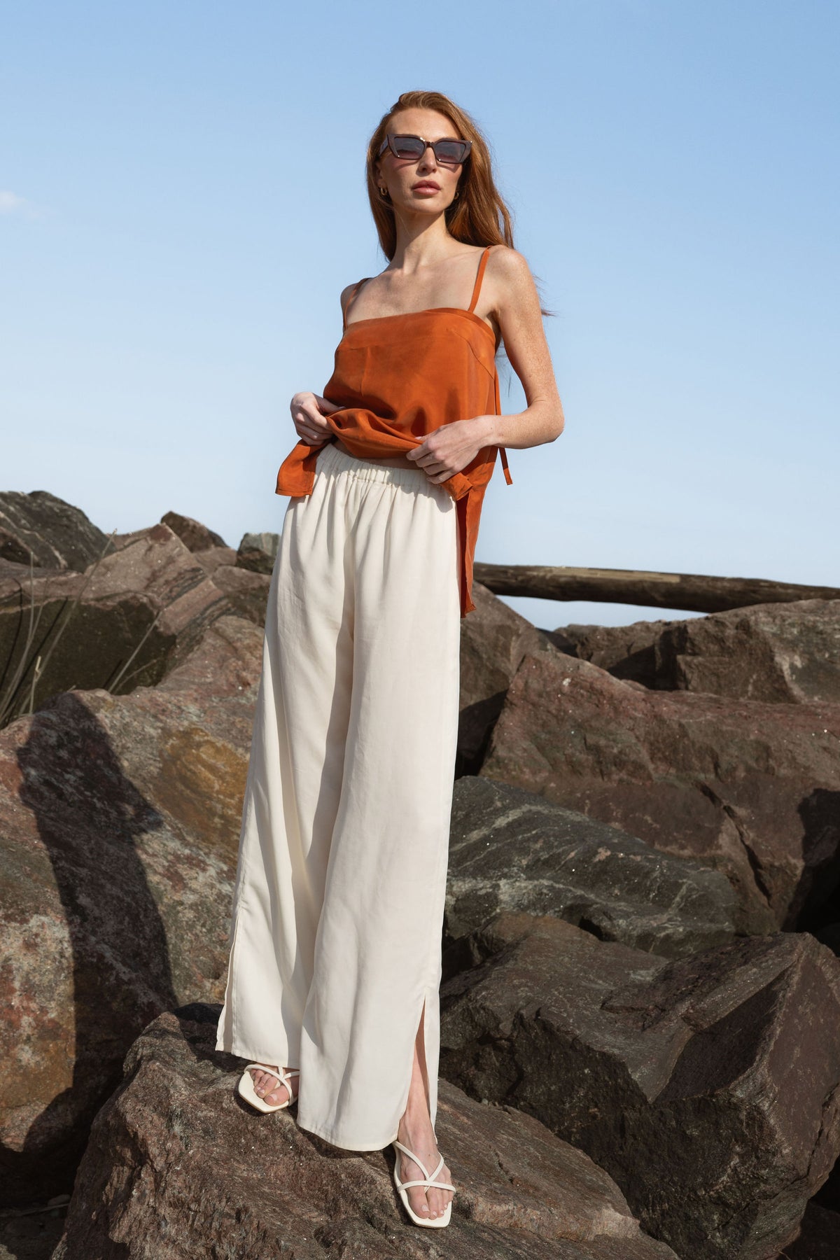 Cupro Slit Pants - Crème - Modern Sunday - side view