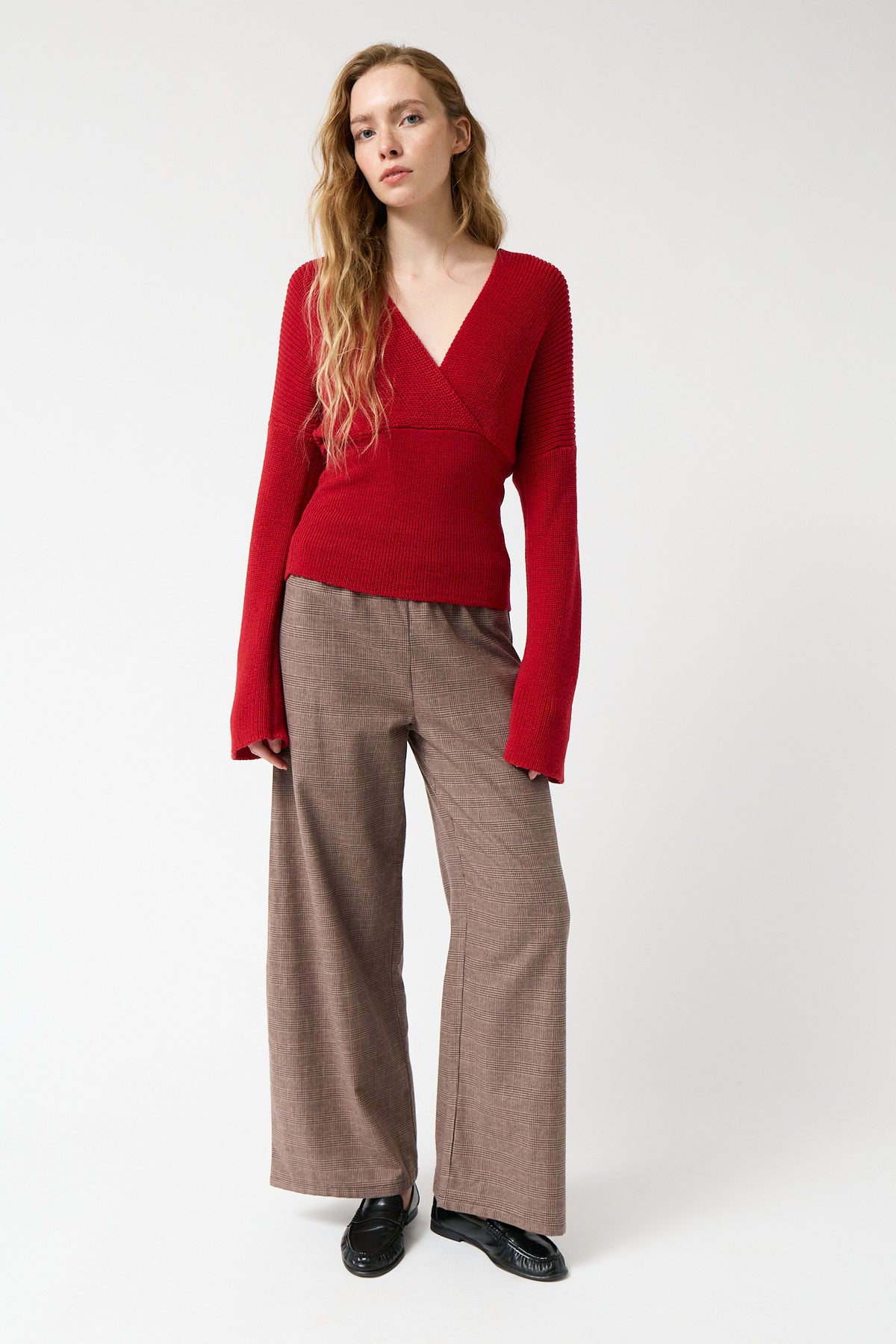 Spicy Wrap Sweater - Amt. Studio - detail view