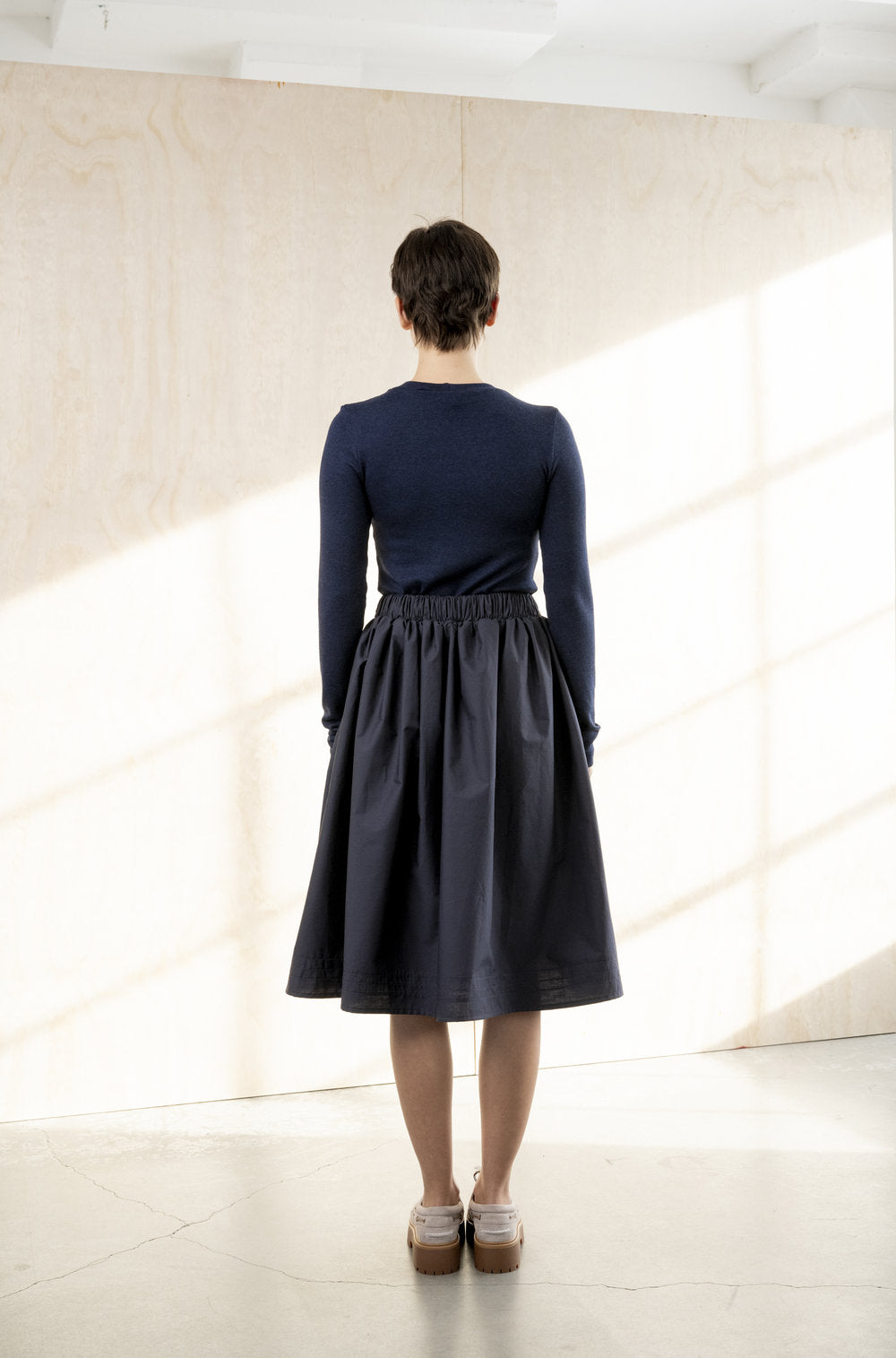 George Crewneck - Navy - bodybag - back view